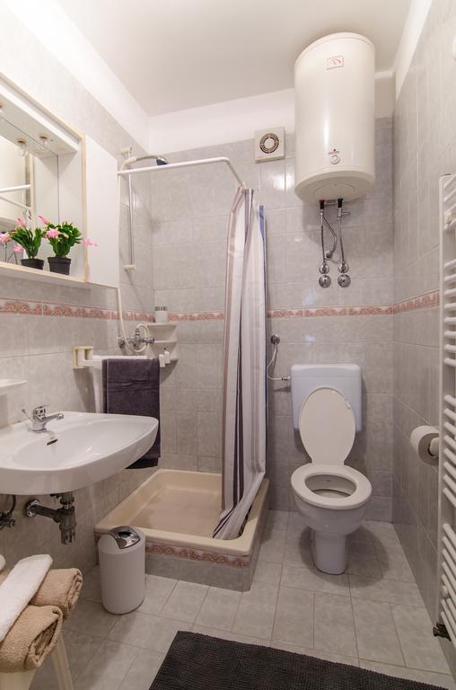 Apartments Karlo & Ivona ลาบิน ห้อง รูปภาพ