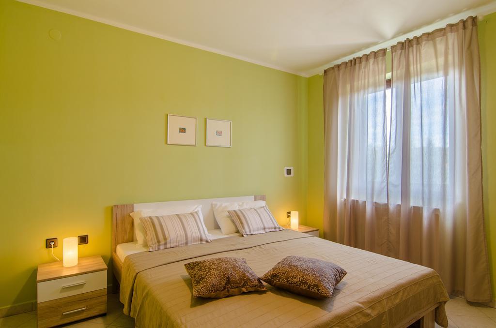 Apartments Karlo & Ivona ลาบิน ห้อง รูปภาพ